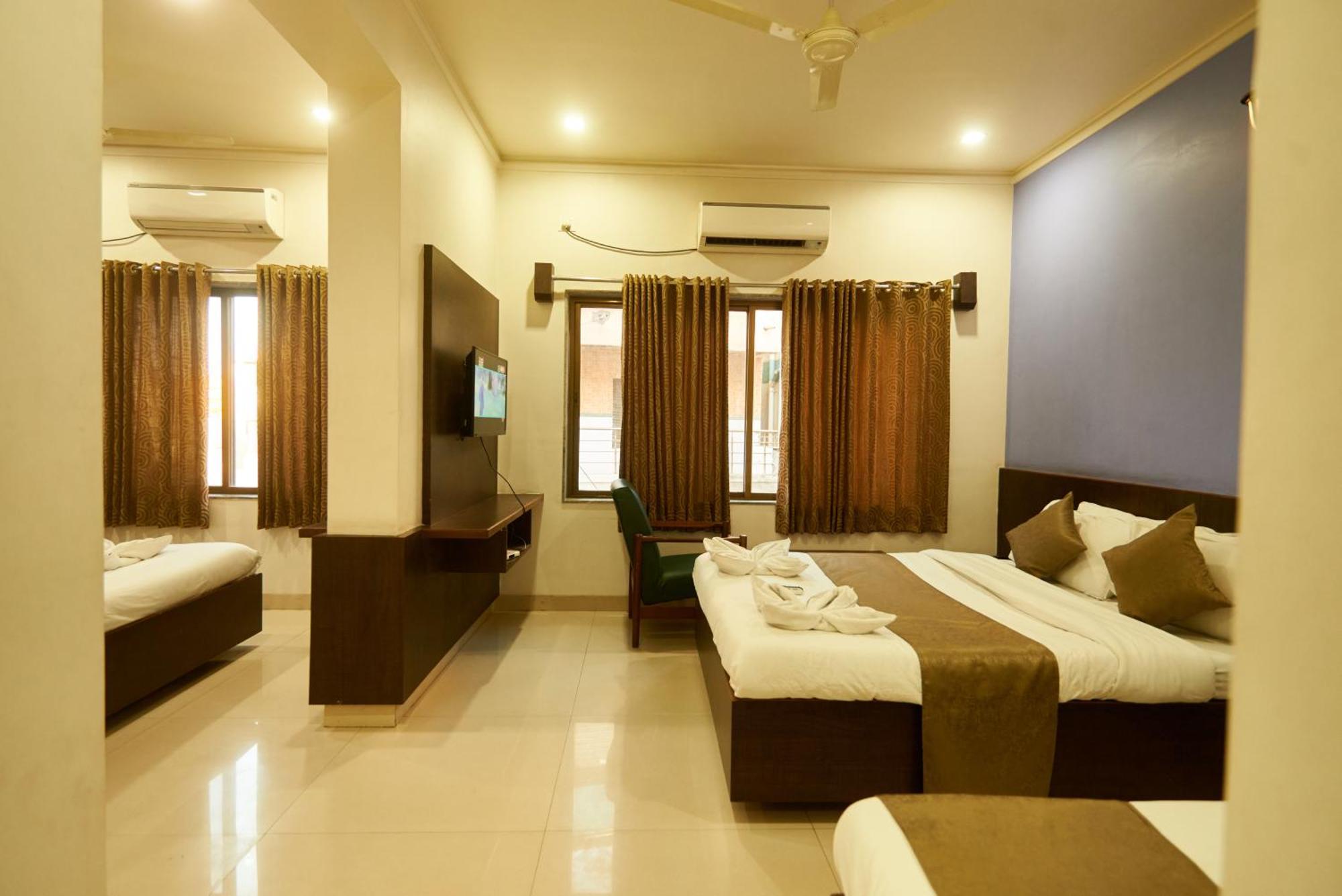 Hotel Pride Inn Shirdi Εξωτερικό φωτογραφία
