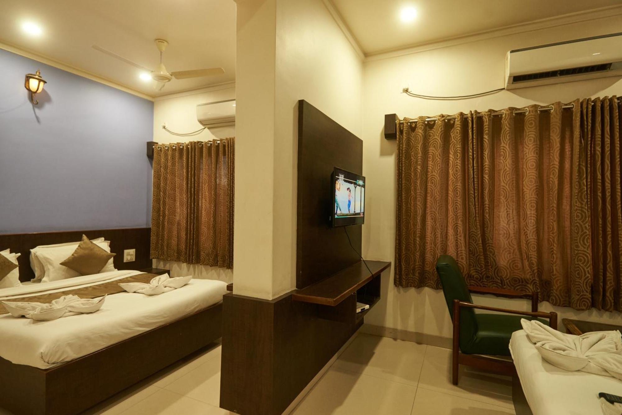 Hotel Pride Inn Shirdi Εξωτερικό φωτογραφία